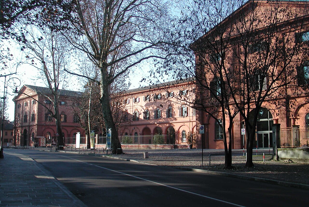 مودنا و رجو امیلیا — Reggio emilia foro boario uni